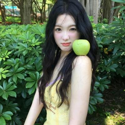 粉红火鹤的神秘凝视